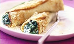 ΚΡΕΠΕΣ ΓΕΜΙΣΤΕΣ ΜΕ ΤΥΡΙ ΚΑΙ ΣΠΑΝΑΚΙ (CRESPELLE RIPIENE)