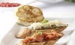 ΜΠΡΟΥΣΚΕΤΕΣ ΜΕ ΠΕΣΤΟ ΒΑΣΙΛΙΚΟΥ ΣΤΟ GRILL 